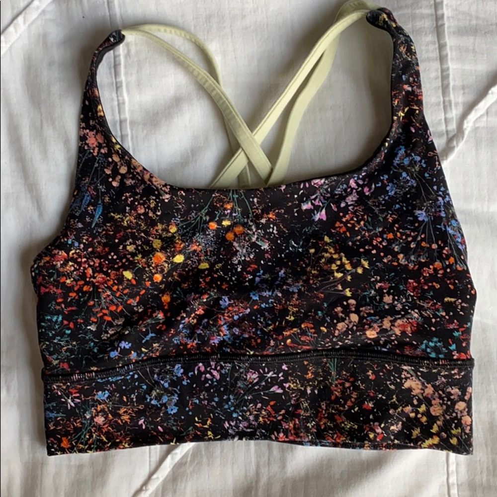 Lululemon sports bra